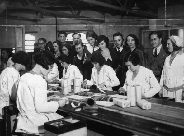 Workers Packing Biscuits at Peek, Frean & Co in Bermondsey