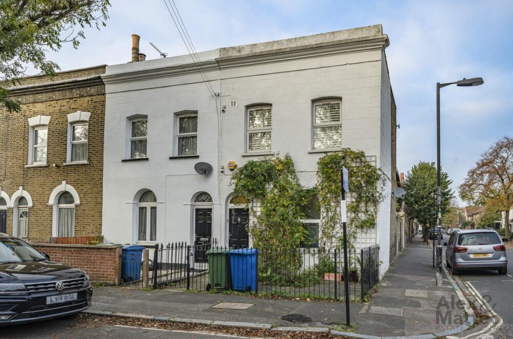 Property Spotlight: Simms Road, Bermondsey, SE1