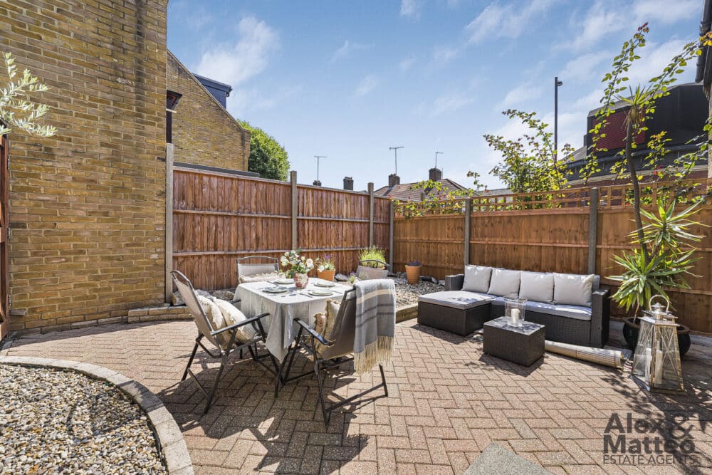 Preparing Your Property for Viewings in a UK Heatwave