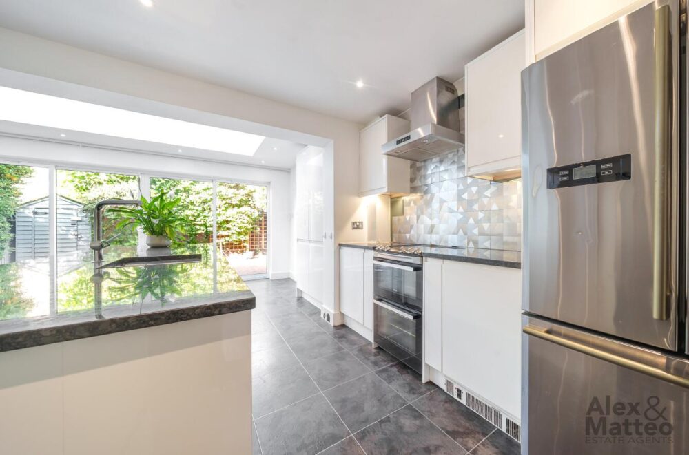 Property Spotlight: Simms Road, Bermondsey, SE16