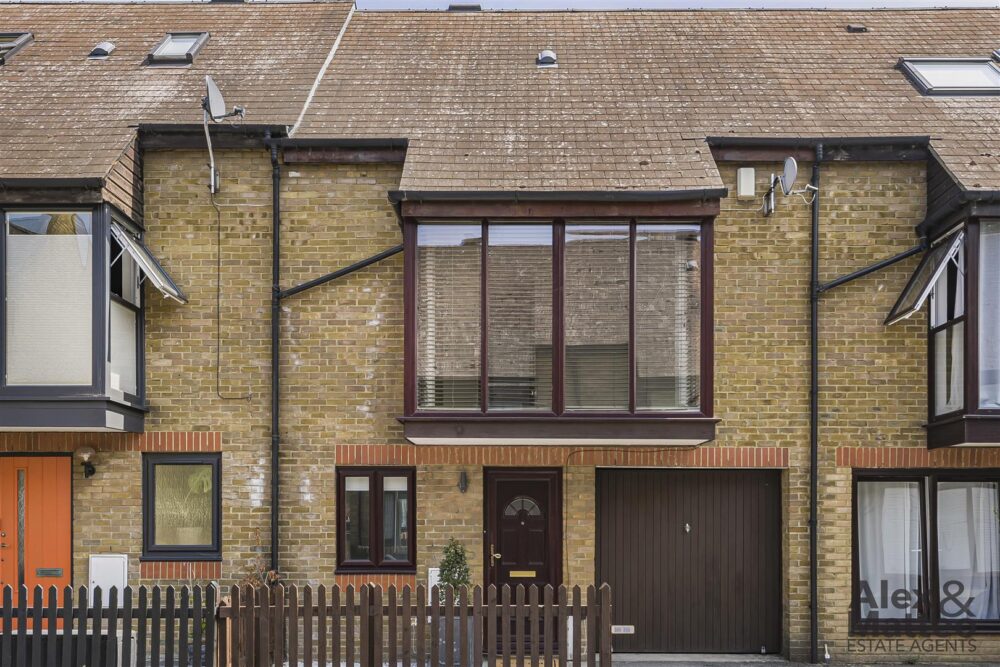 Property Spotlight: Canon Beck Road, Rotherhithe, SE16
