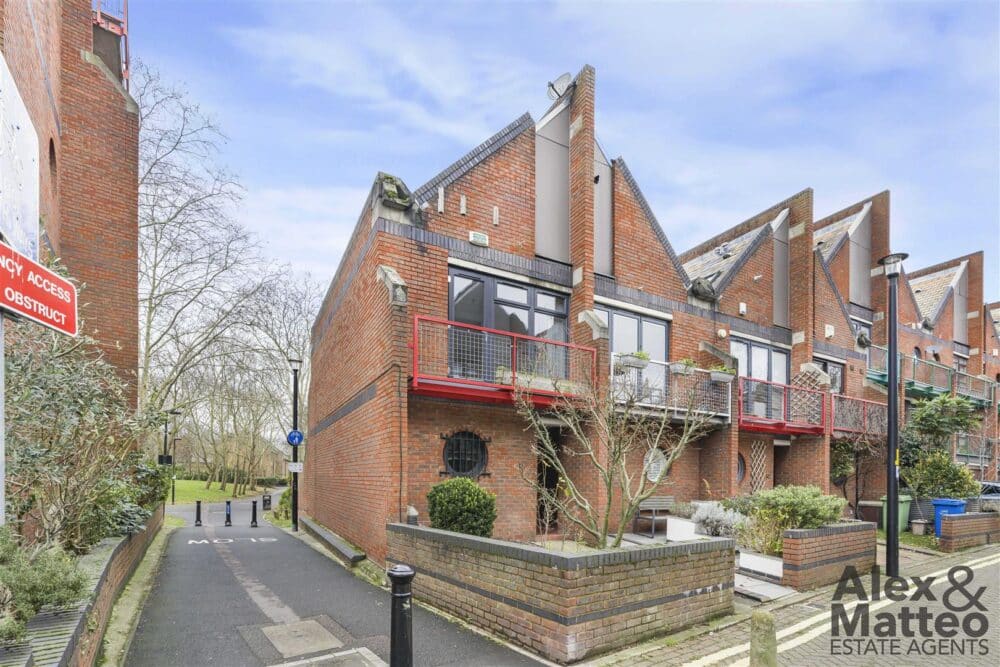 Property Spotlight: Elephant Lane, Rotherhithe, SE16