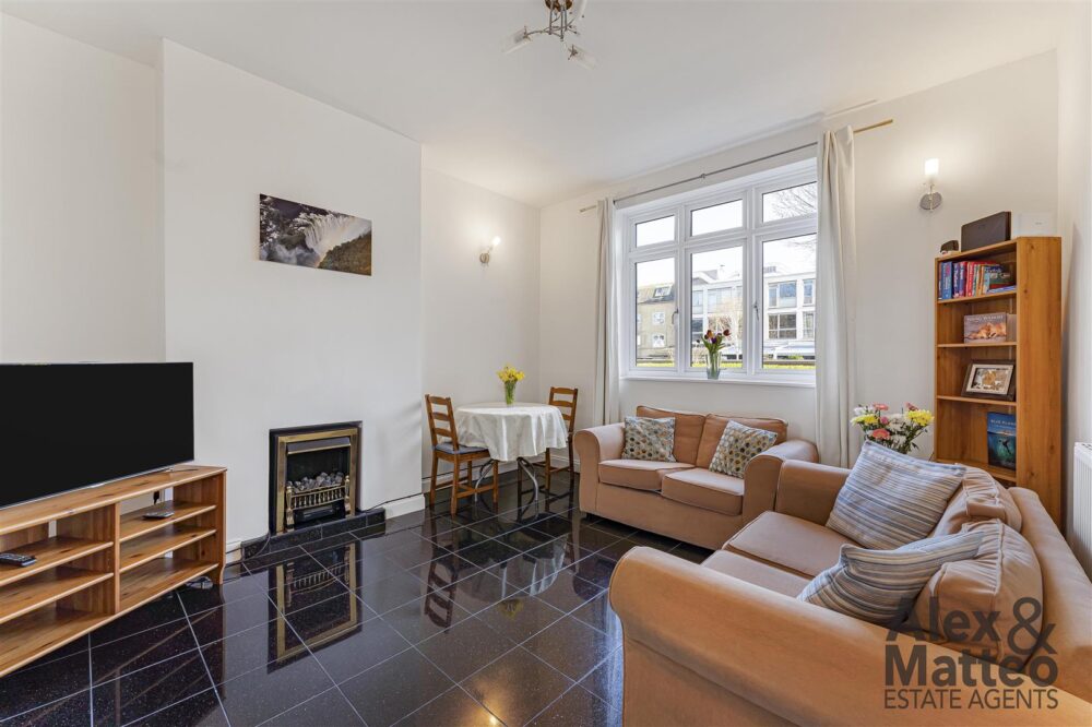 Rotherhithe property